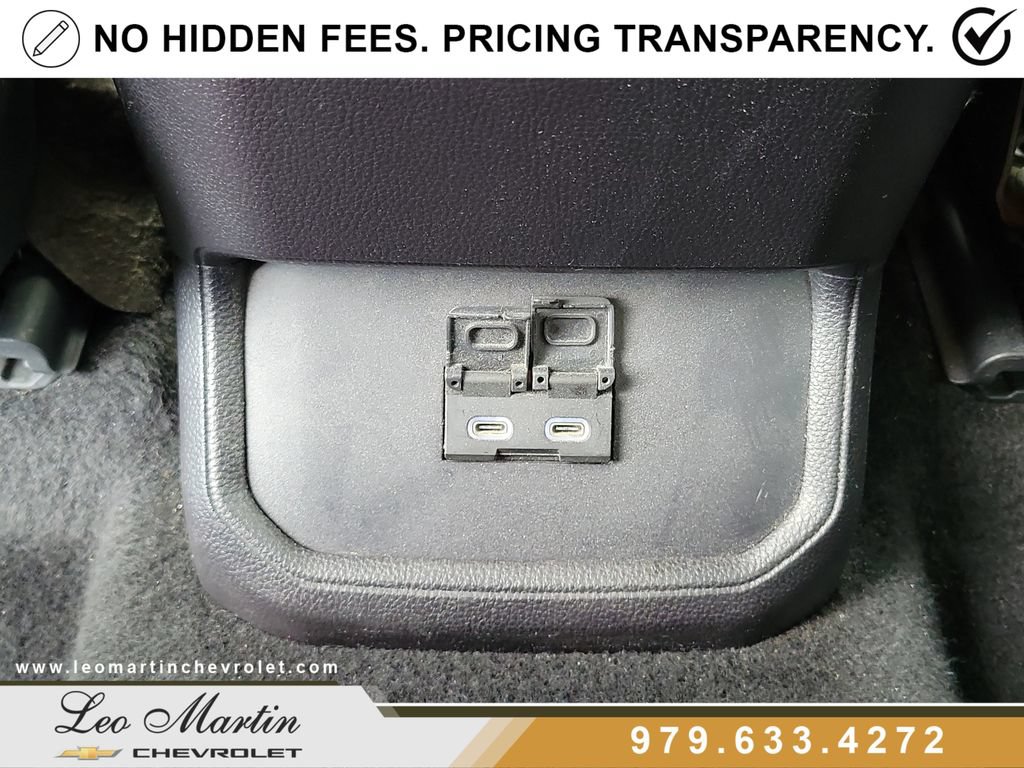 Used 2023 Toyota Highlander XLE FWD image 16