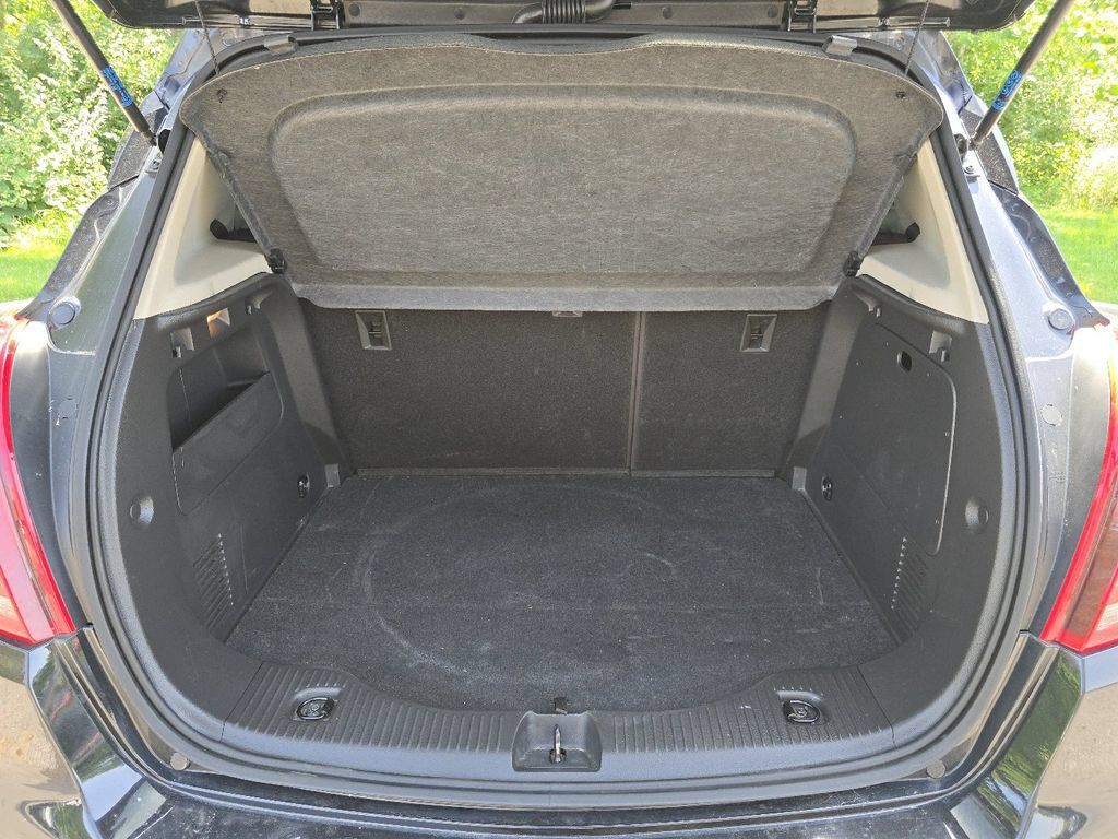 Used 2020 Buick Encore Preferred AWD/4WD image 14