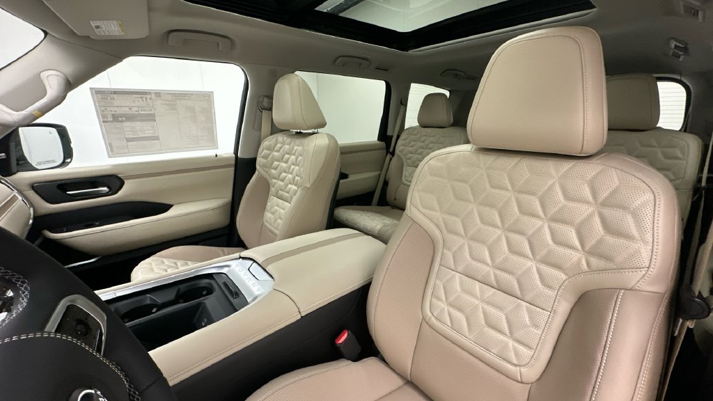 New 2027 Nissan Armada Platinum Reserve AWD/4WD image 9