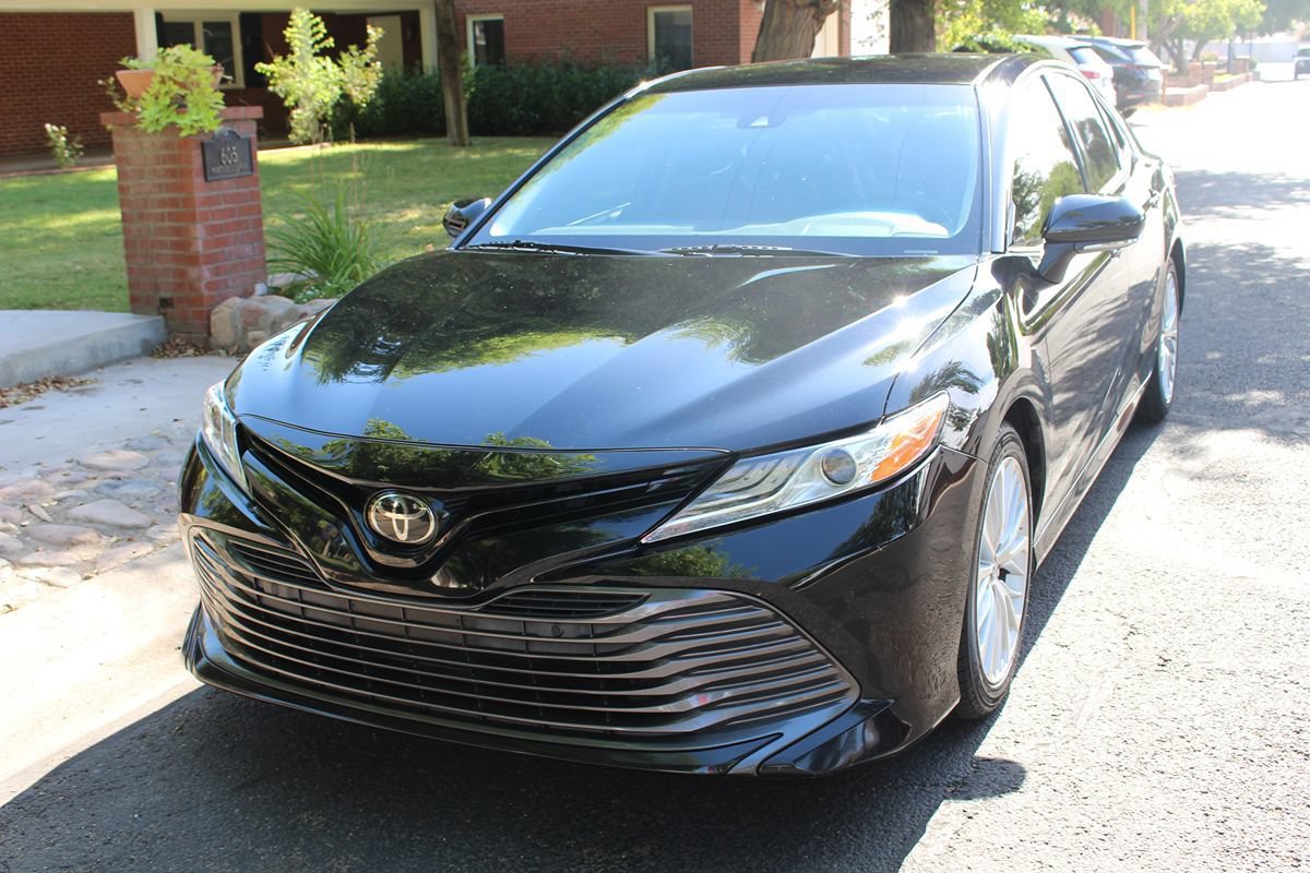 Used 2018 Toyota Camry XLE FWD image 39