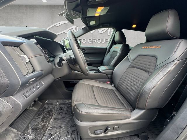 Used 2025 Nissan Pathfinder Rock Creek image 19