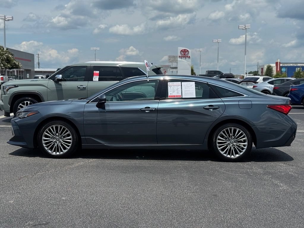 Used 2022 Toyota Avalon Limited w/ Advanced Safety Package FWD image 8