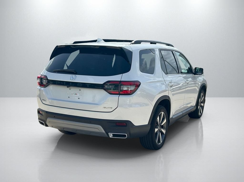 Used 2023 Honda Pilot Elite image 5