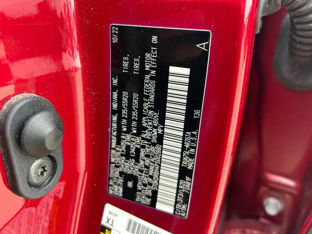 Used 2023 Toyota Highlander Limited image 10