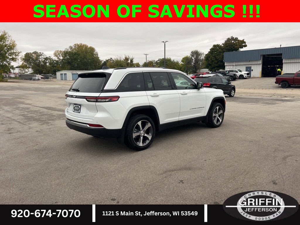 Used 2023 Jeep Grand Cherokee 4WD 4xe w/ Luxury Tech Group II image 11