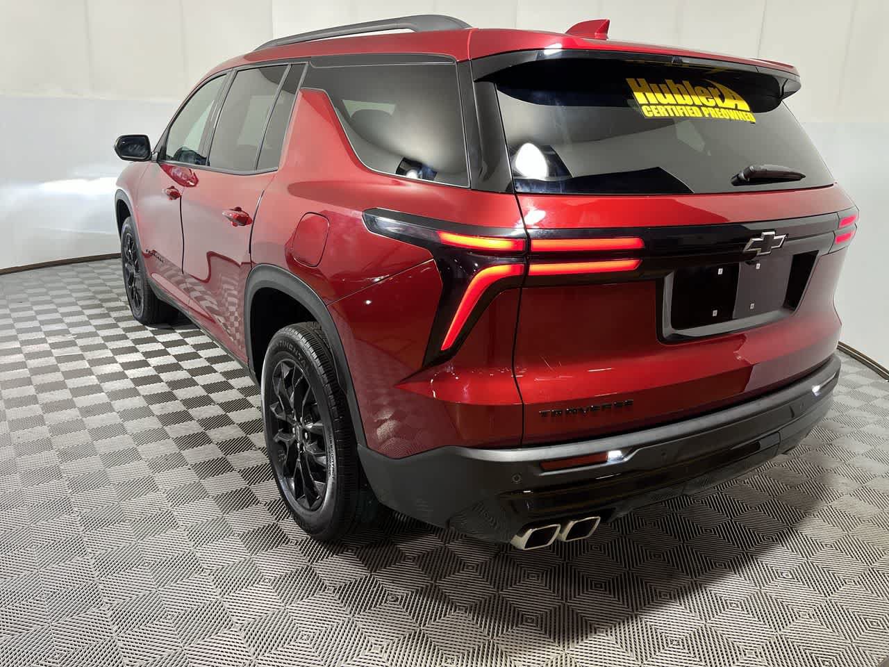 Used 2025 Chevrolet Traverse LT w/ Midnight/Sport Edition FWD image 6