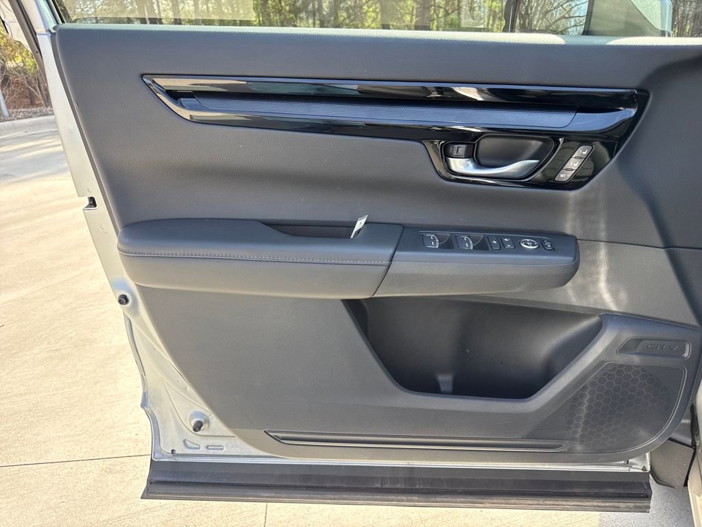Used 2025 Honda CR-V EX-L image 14