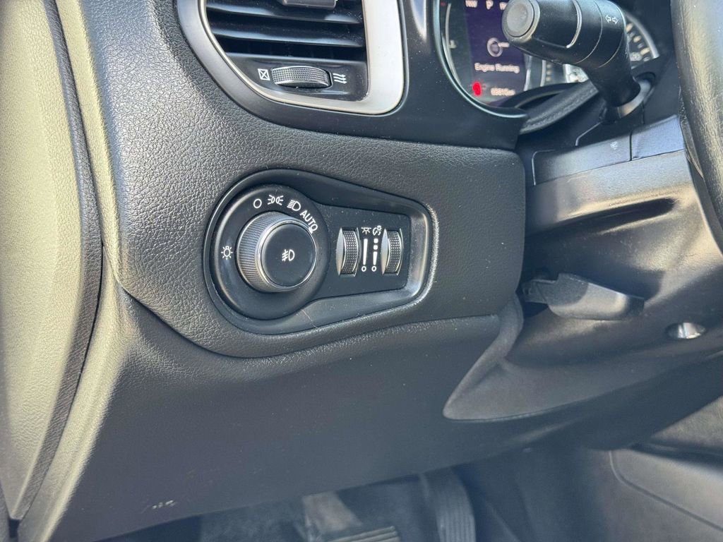 Used 2016 Jeep Renegade 75th Anniversary image 10