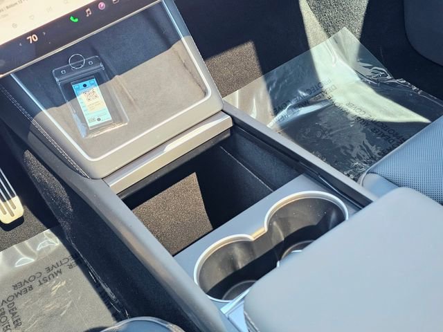 Used 2026 Tesla Model Y AWD image 29