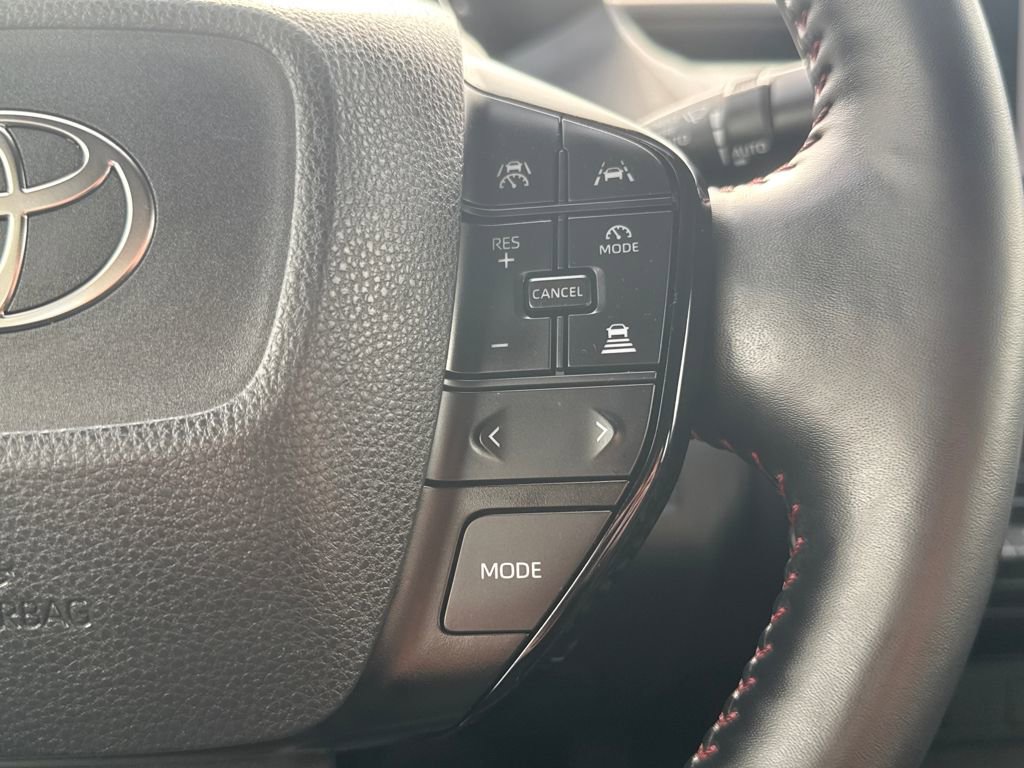 Used 2024 Toyota Prius Prime SE image 19