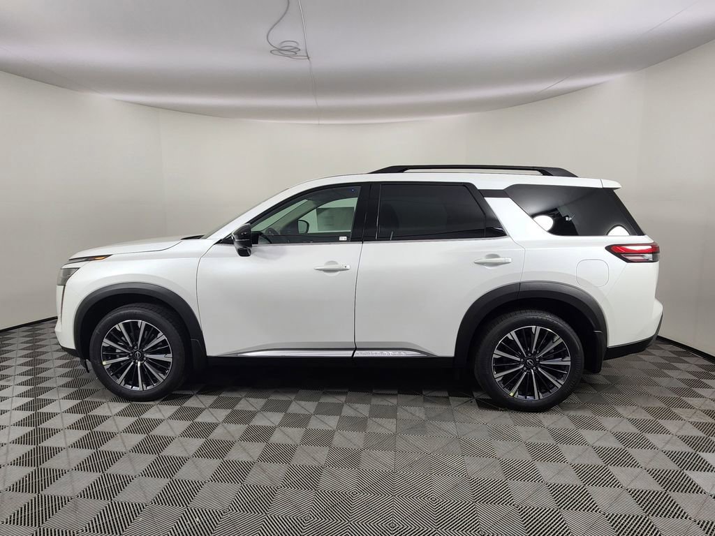 New 2026 Nissan Pathfinder Platinum w/ Cargo Package AWD/4WD image 2