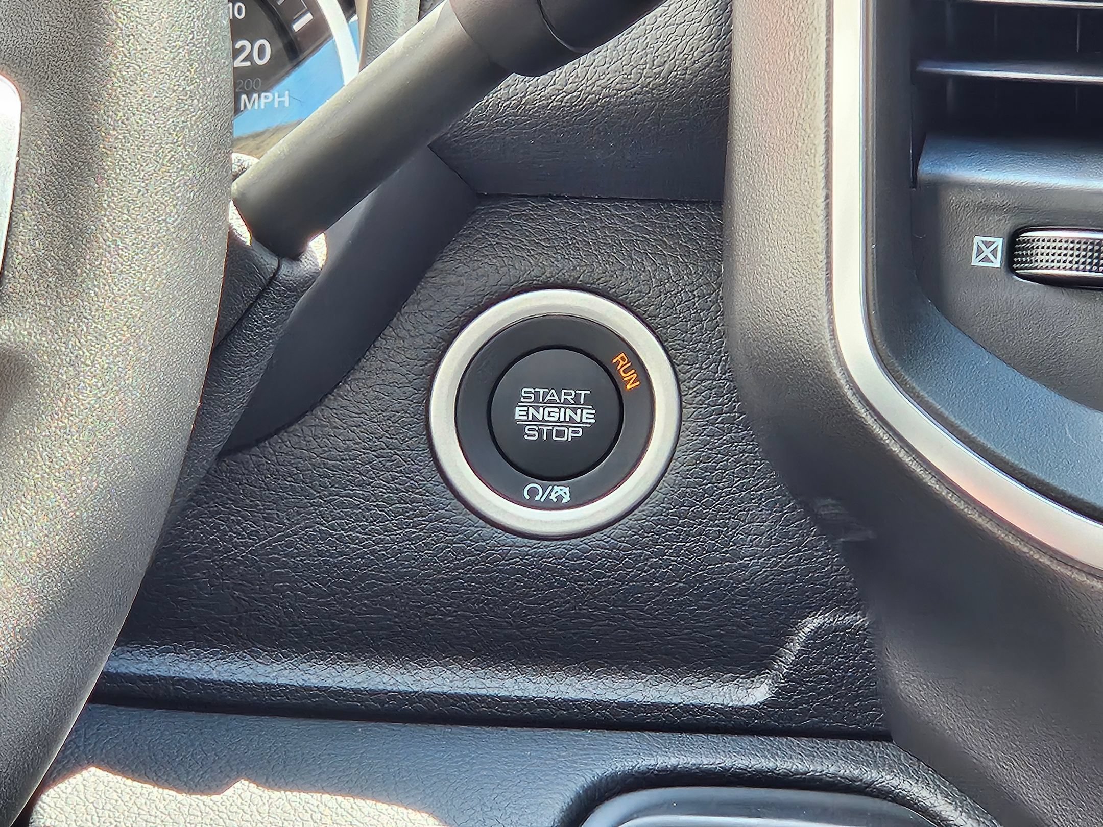 New 2026 RAM 2500 Big Horn AWD/4WD image 13