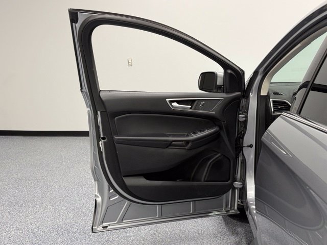 Used 2024 Ford Edge SEL AWD/4WD image 12
