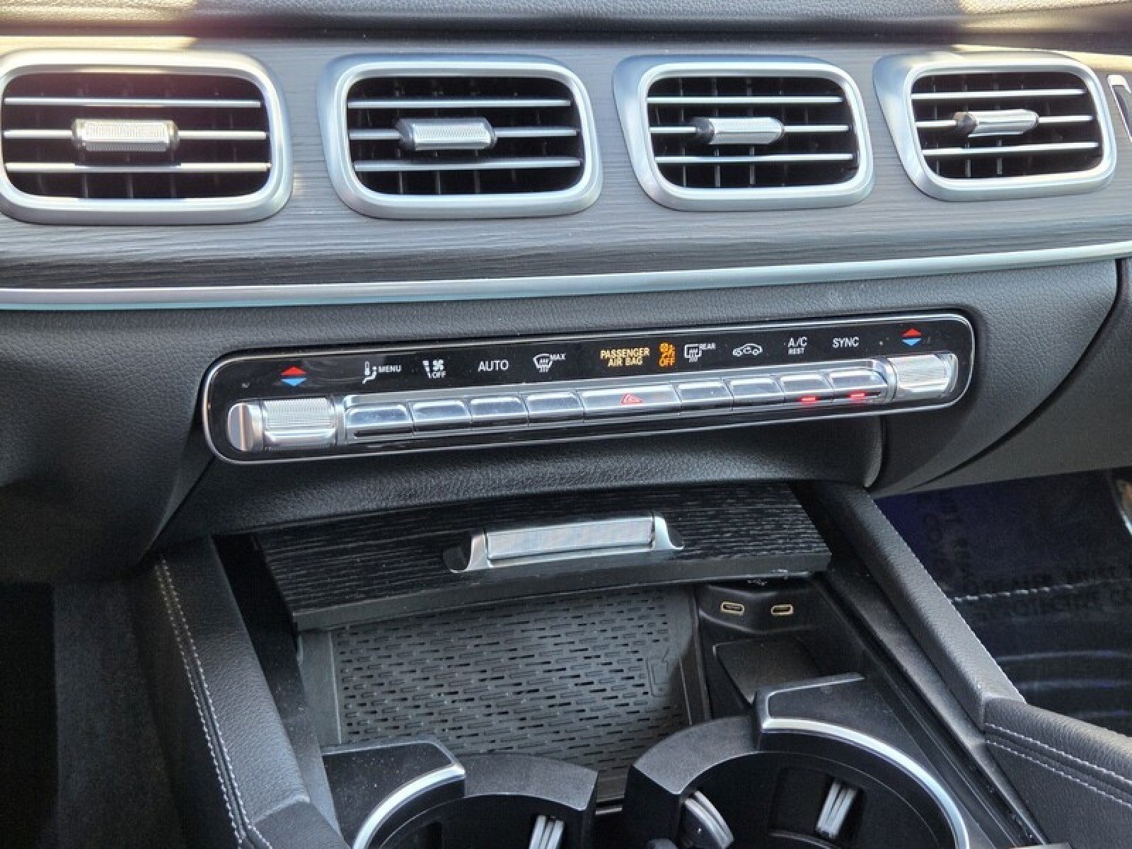 Certified 2024 Mercedes-Benz GLE 350 4MATIC image 33
