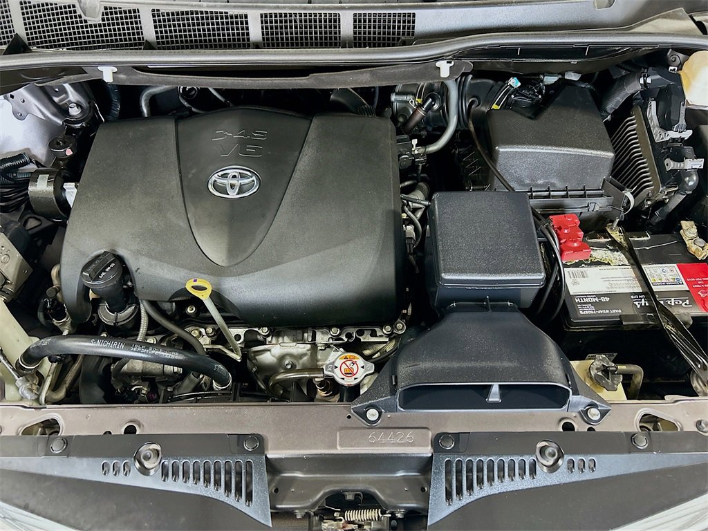 Used 2020 Toyota Sienna LE image 26