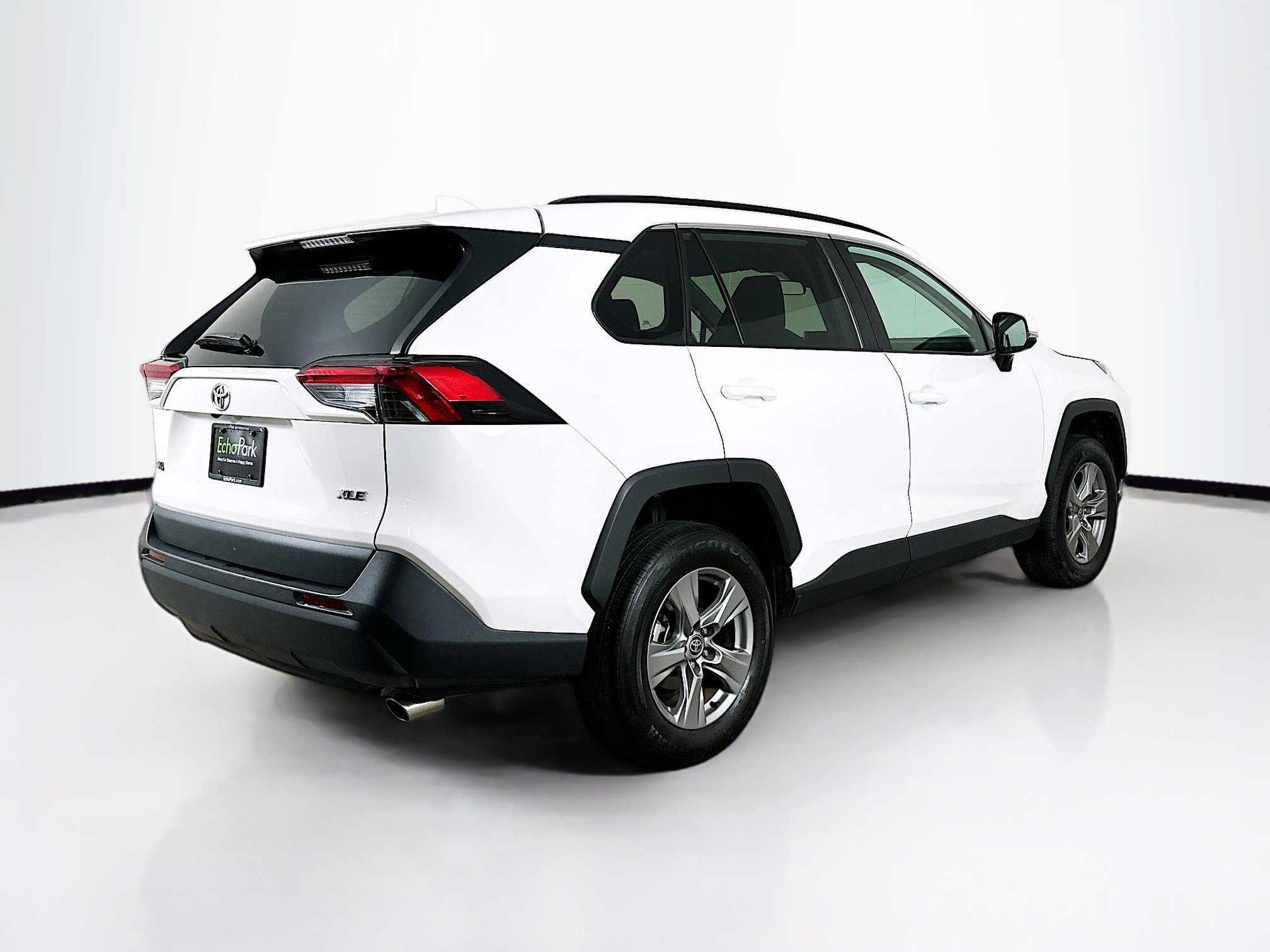Used 2024 Toyota RAV4 XLE image 9
