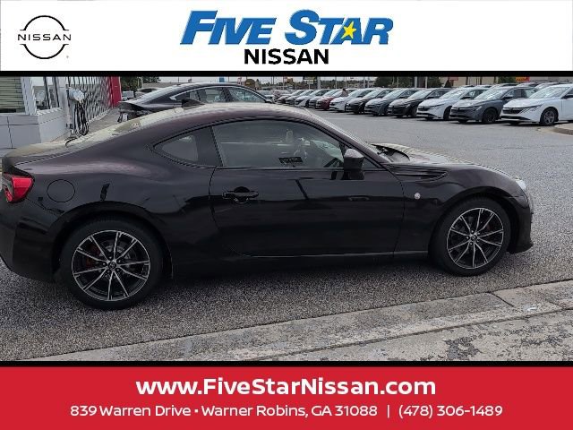 Used 2017 Toyota 86 image 6