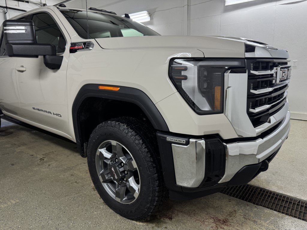 New 2026 GMC Sierra 2500 SLE image 4