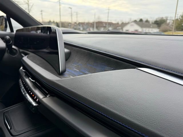 Used 2024 Cadillac XT4 Sport image 44