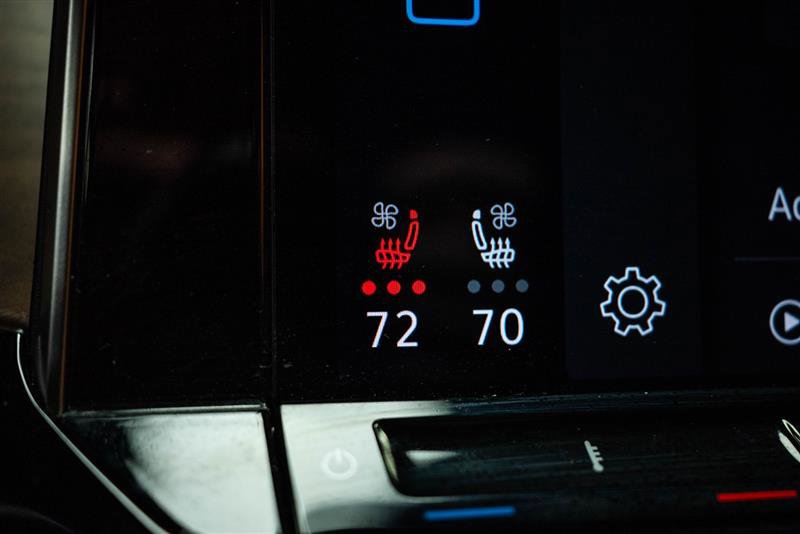 Used 2024 Volkswagen Atlas SE image 25