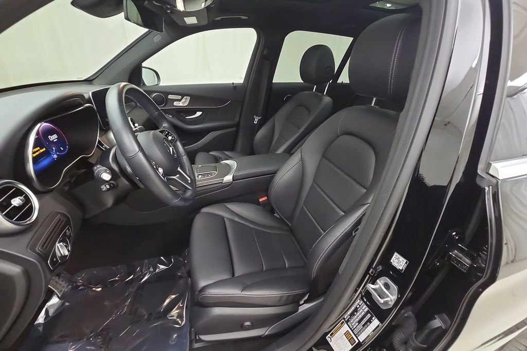 Used 2022 Mercedes-Benz GLC 300 4MATIC image 12