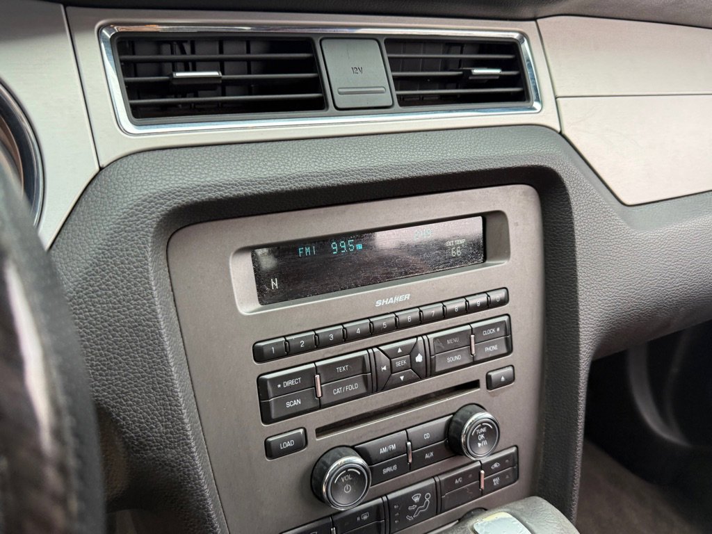 Used 2012 Ford Mustang Premium RWD image 13