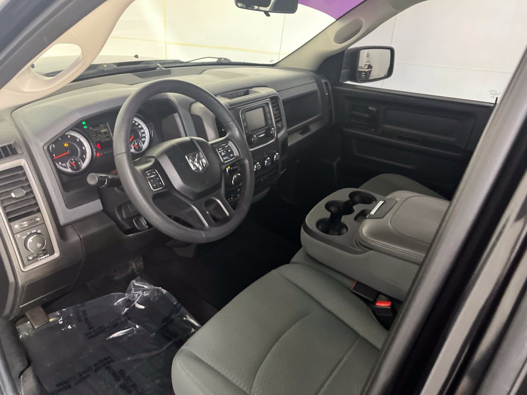 Used 2019 RAM 1500 ST w/ SXT Plus Group AWD/4WD image 25