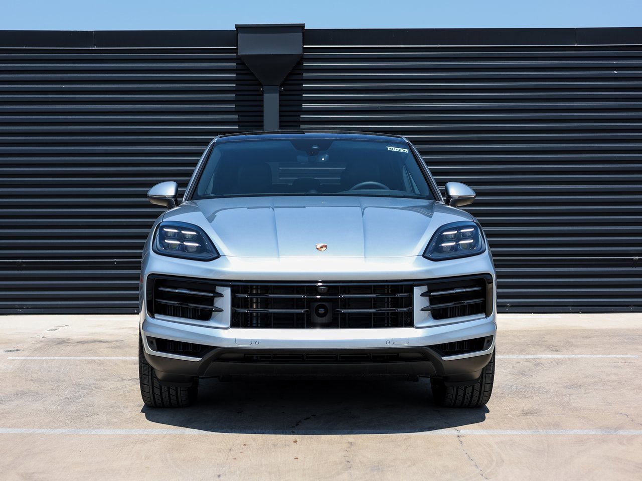 Certified 2025 Porsche Cayenne Coupe image 10