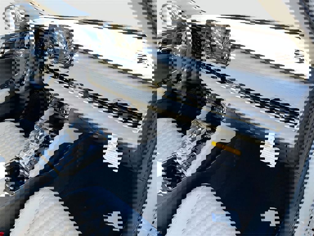 New 2025 Mitsubishi Outlander SEL image 33