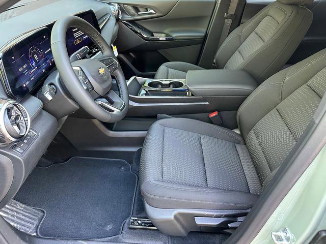 New 2025 Chevrolet Equinox LT image 14