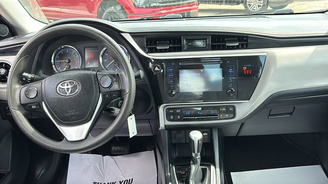 Used 2018 Toyota Corolla LE w/ Carpet Mat Package (TMS) image 7