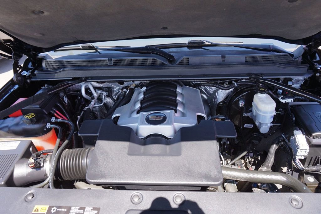 Used 2016 Cadillac Escalade Platinum image 12