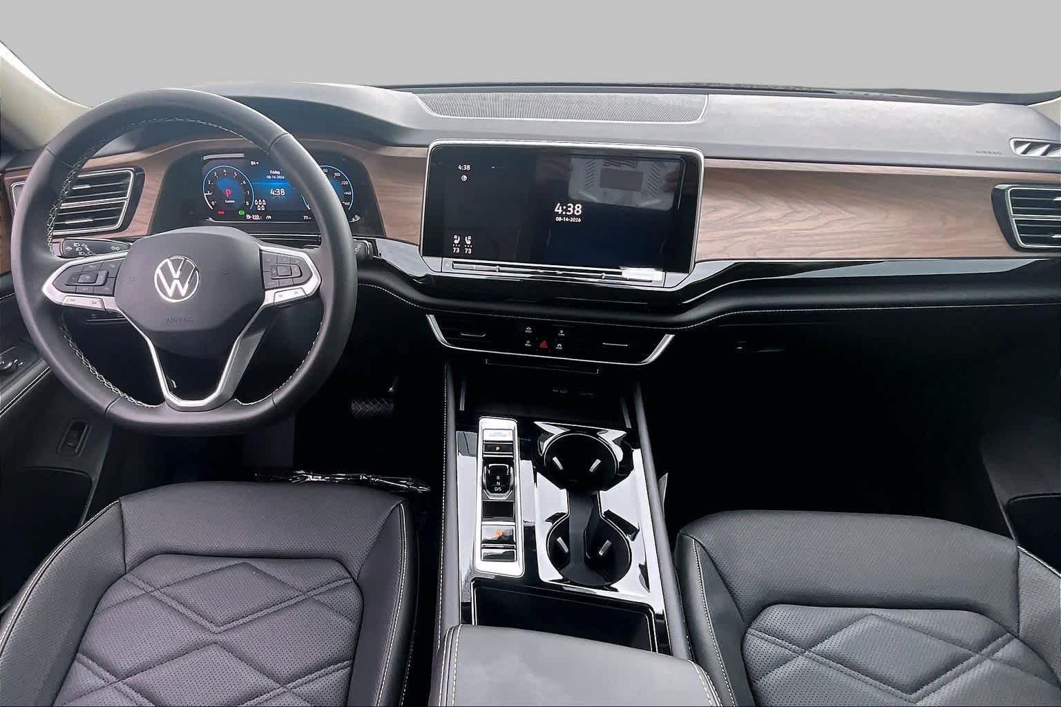 New 2026 Volkswagen Atlas SE FWD image 5