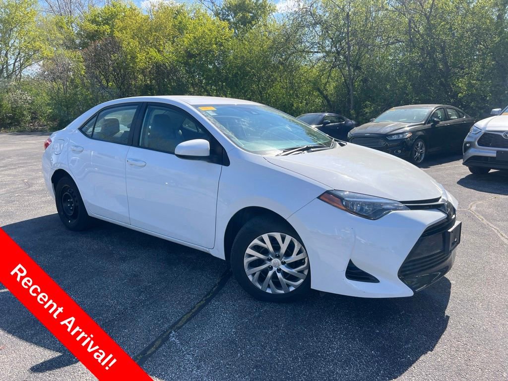 Used 2019 Toyota Corolla LE FWD image 1
