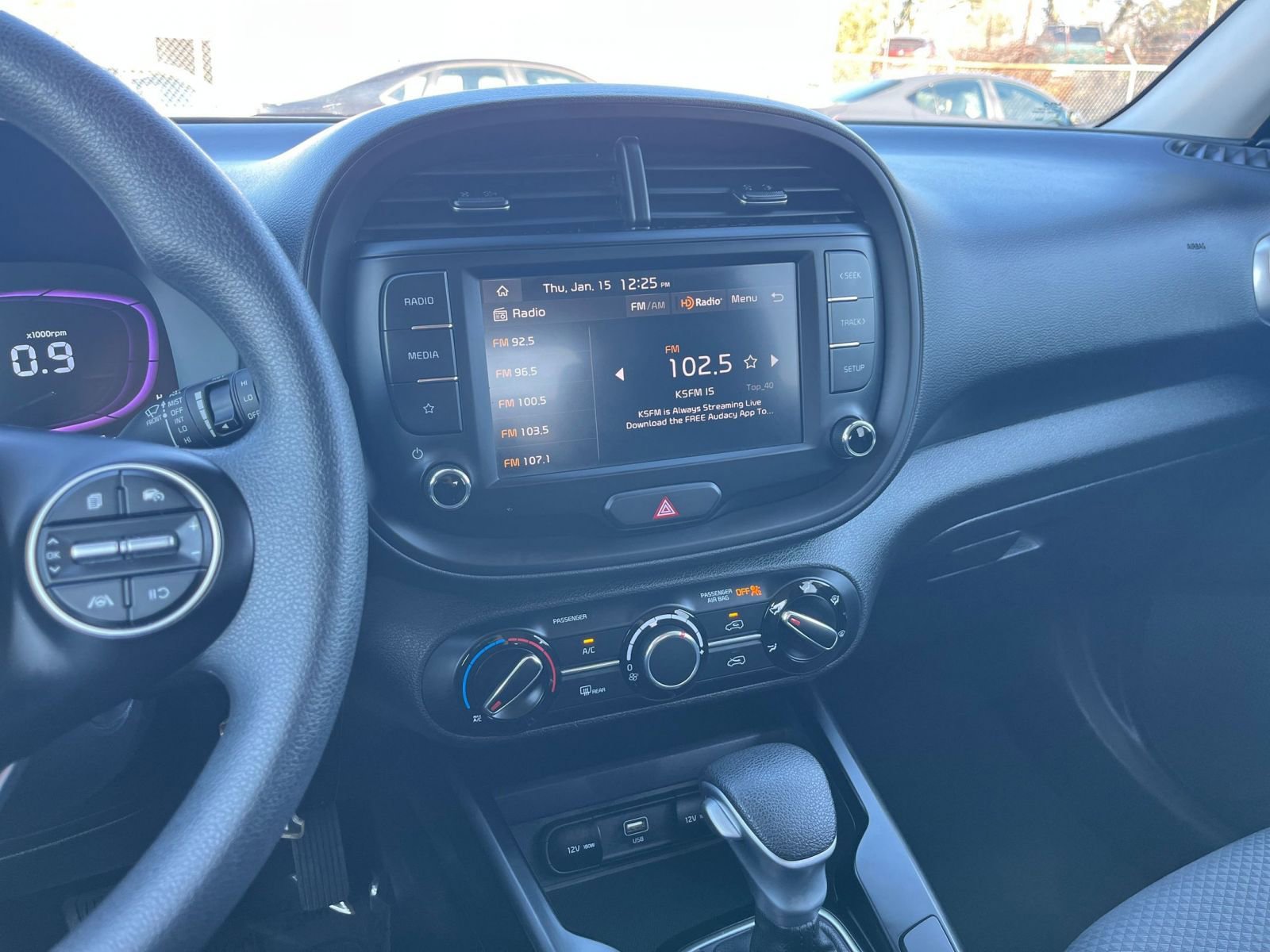 Used 2025 Kia Soul LX w/ LX Technology Package image 18