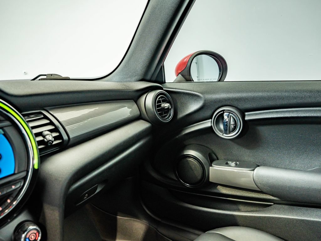 Used 2019 MINI Cooper Convertible FWD image 34