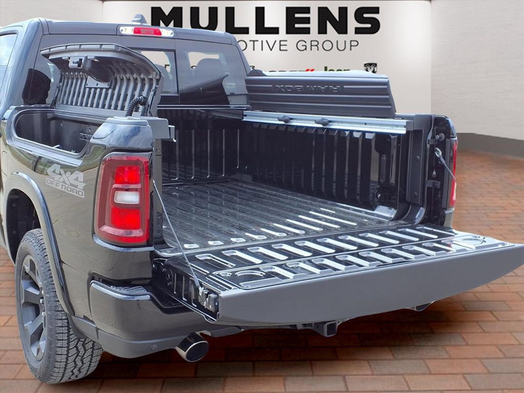 New 2026 RAM 1500 4x4 Crew Cab image 39