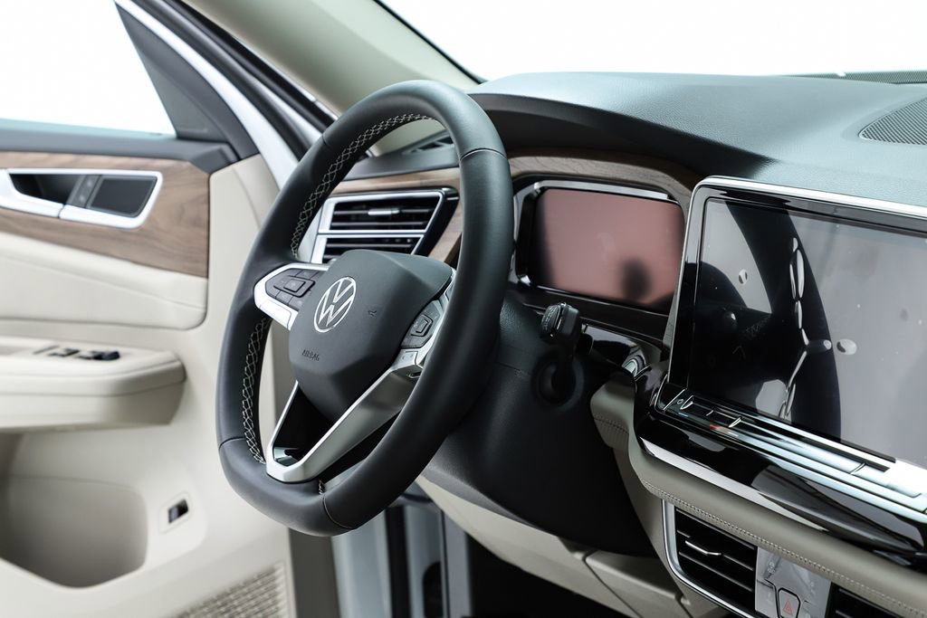 New 2026 Volkswagen Atlas SE image 74