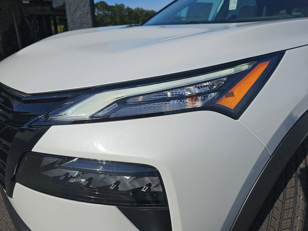 New 2026 Nissan Rogue SV FWD image 34