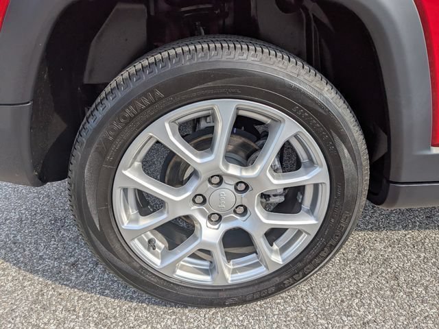 Used 2024 Jeep Compass Latitude AWD/4WD image 18
