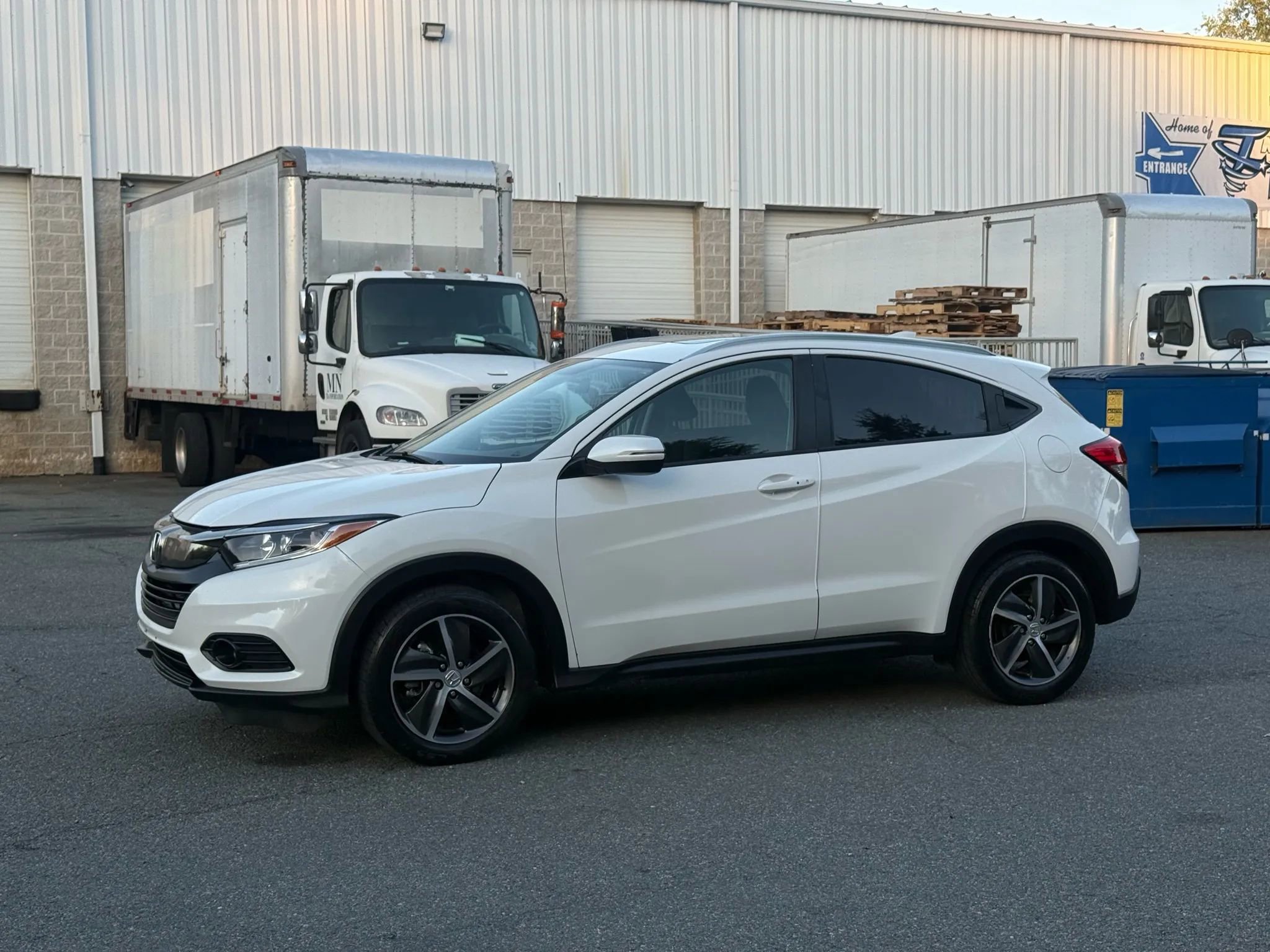 Used 2022 Honda HR-V EX image 7