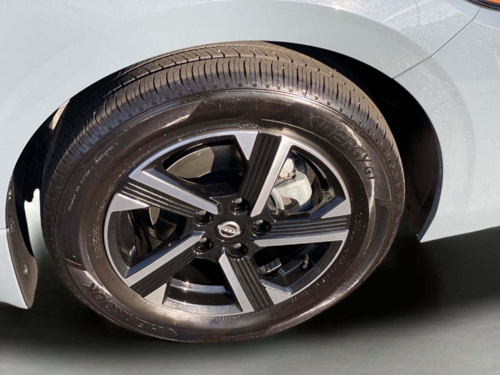 Used 2025 Nissan Sentra SV w/ All-Weather Package FWD image 38