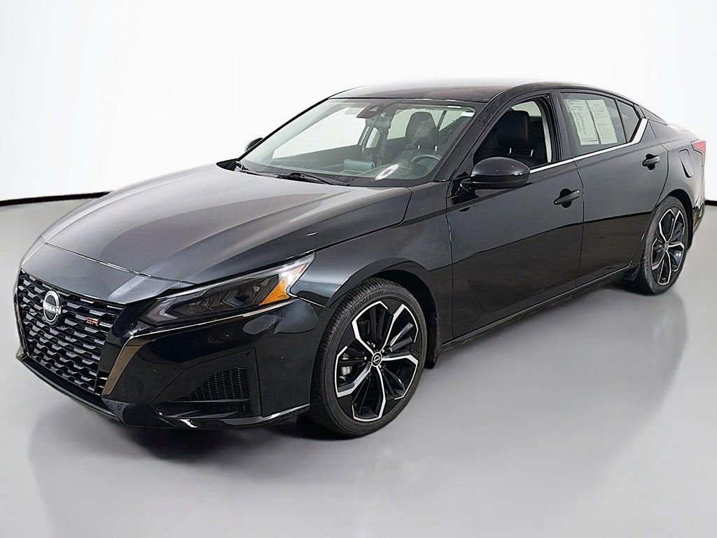 Used 2024 Nissan Altima 2.5 SR image 5