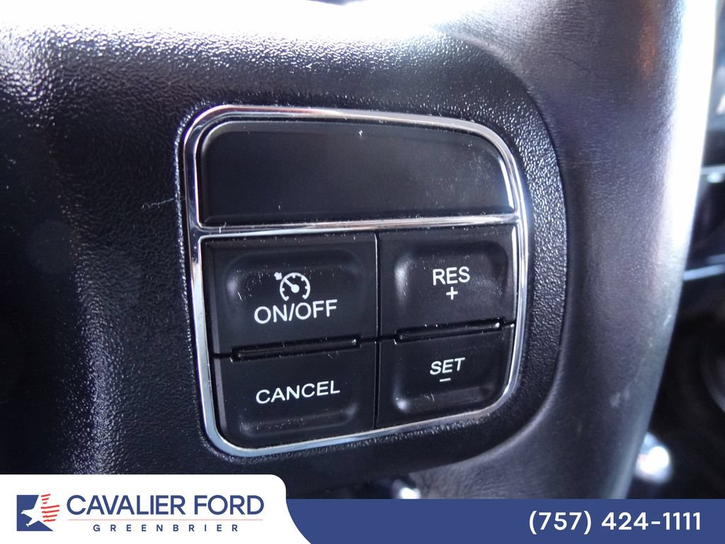 Used 2016 Jeep Wrangler Sahara w/ Connectivity Group AWD/4WD image 19