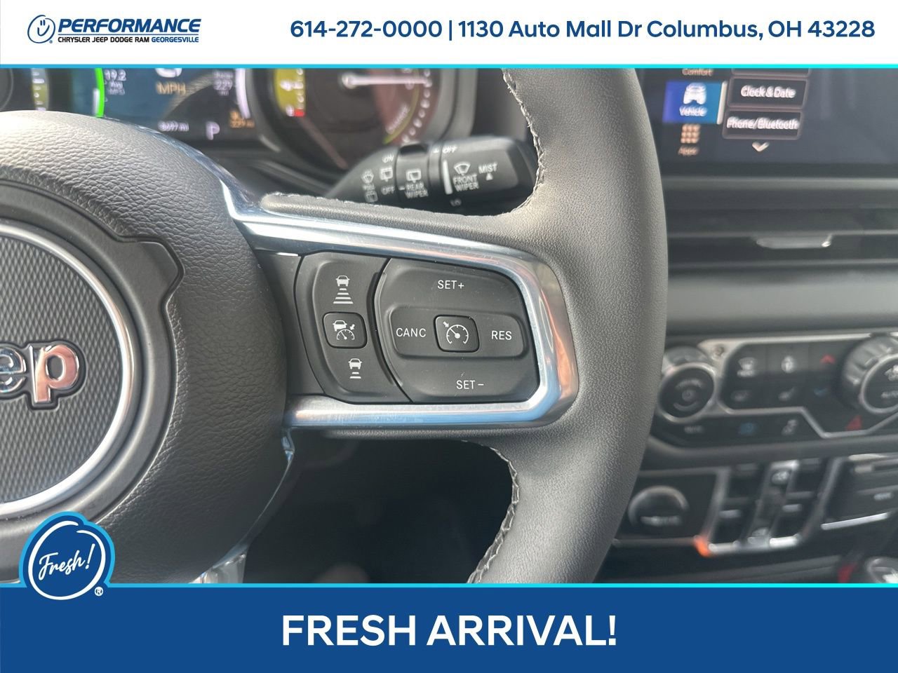 Used 2025 Jeep Wrangler Unlimited Sahara image 18