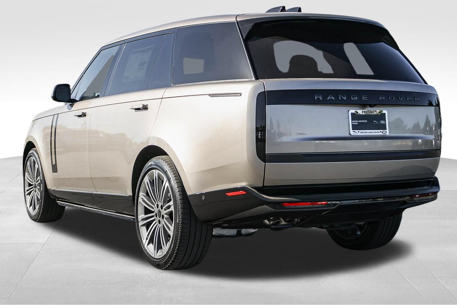 New 2026 Land Rover Range Rover Long Wheelbase SE AWD/4WD image 7