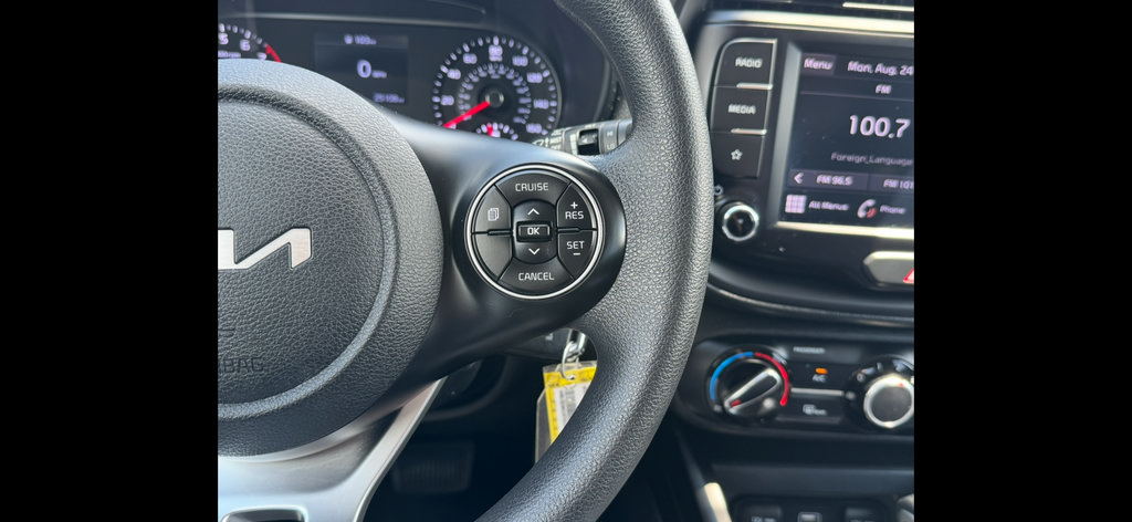Used 2022 Kia Soul LX FWD image 11