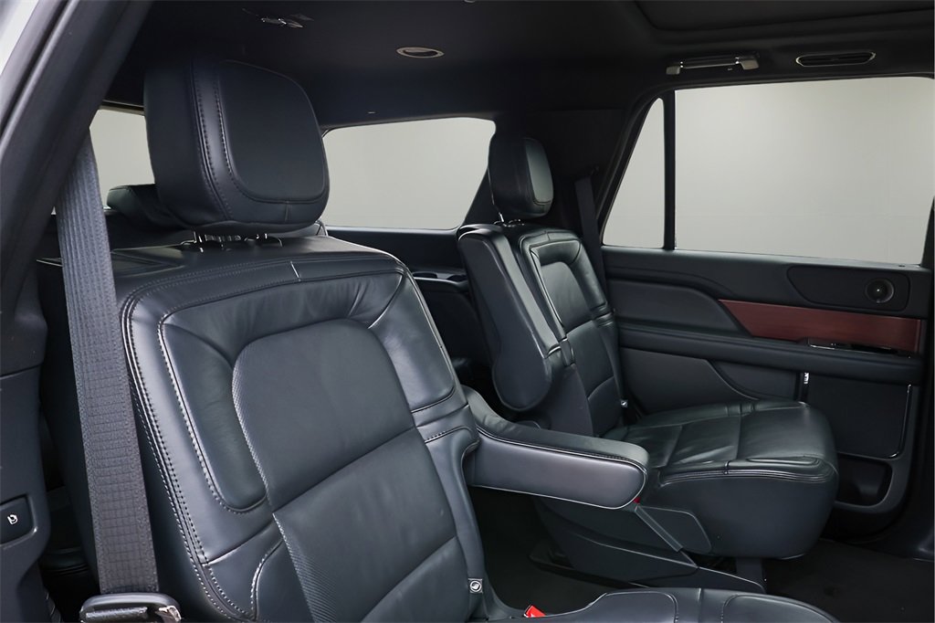 Used 2023 Lincoln Navigator Reserve image 23