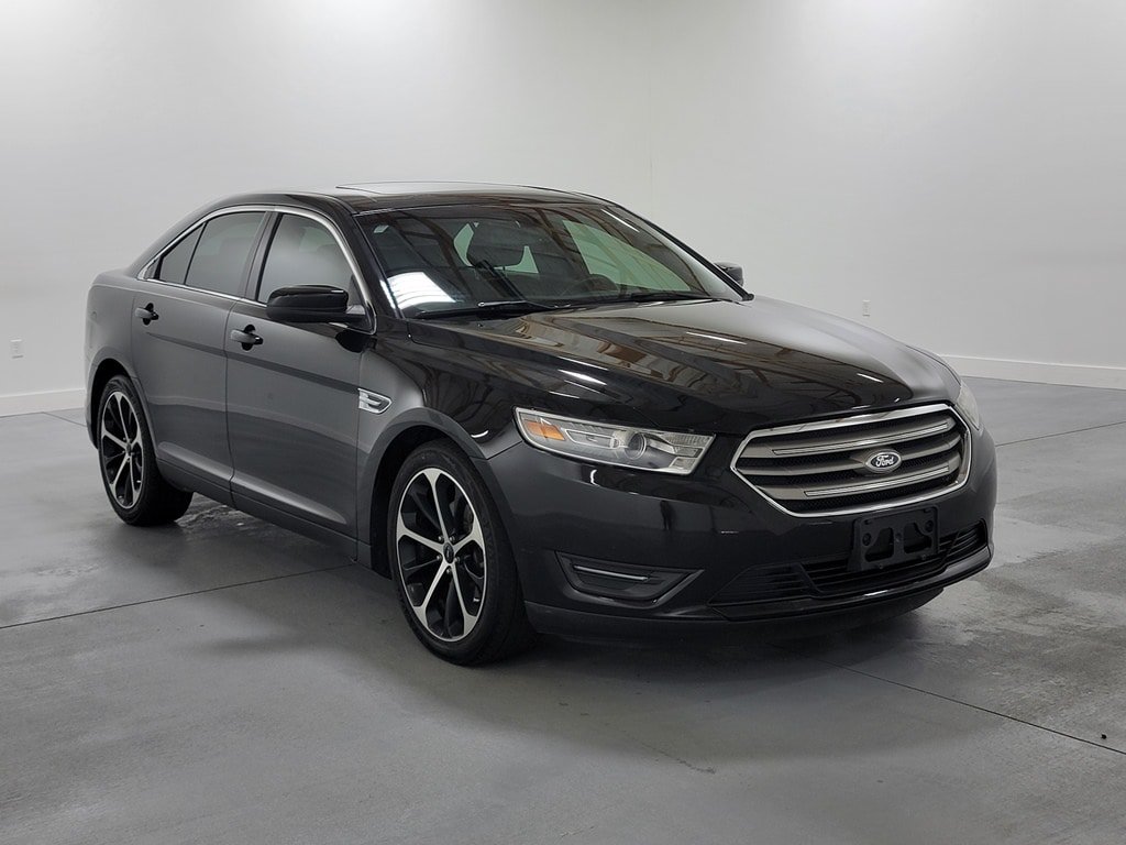 Used 2014 Ford Taurus SEL w/ Equipment Group 201A FWD image 2