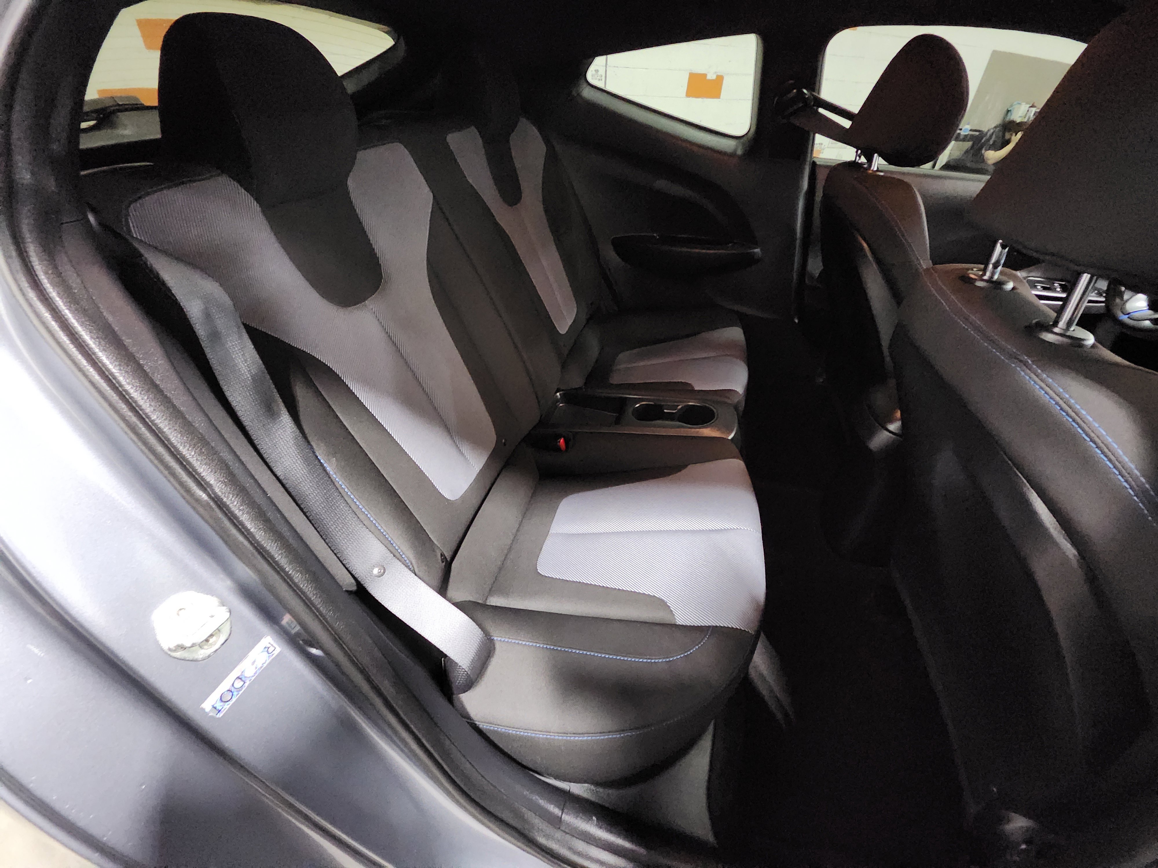 Used 2019 Hyundai Veloster 2.0 image 18
